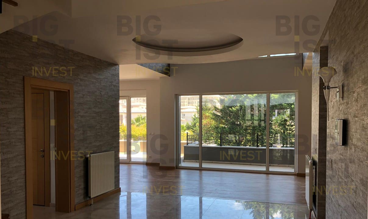 Magnificent Villa Right Next to the Marina — photo 5