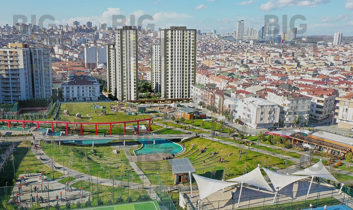 Property Next to National Park