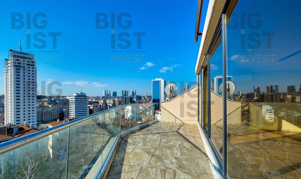 Duplex Apartment in Besiktas