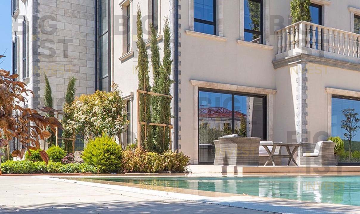 Luxury Villa Project Next to the Woods